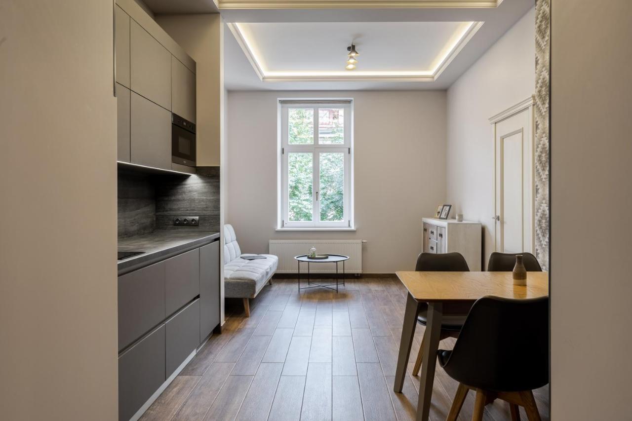 Inshiapartments On Kovzhuna Str Lviv Ngoại thất bức ảnh
