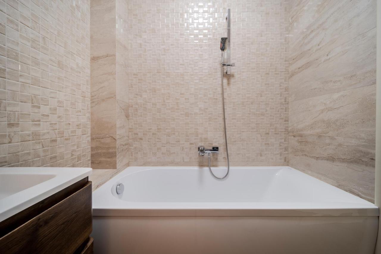 Inshiapartments On Kovzhuna Str Lviv Ngoại thất bức ảnh
