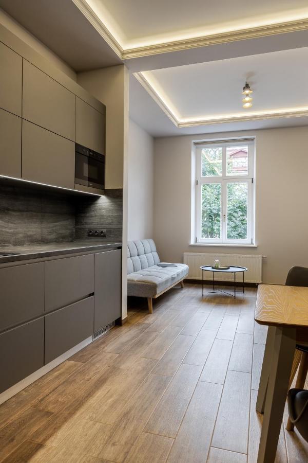 Inshiapartments On Kovzhuna Str Lviv Ngoại thất bức ảnh