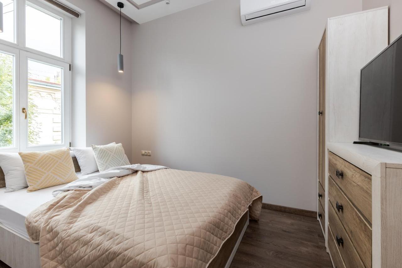 Inshiapartments On Kovzhuna Str Lviv Ngoại thất bức ảnh
